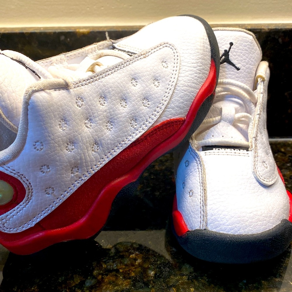 Jordan XII Cherry Red